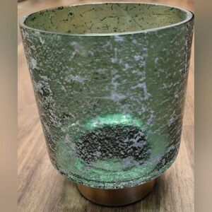 NWT 5" Tall Tealight Candle Holder with 4" Diameter, in Flawless Condition